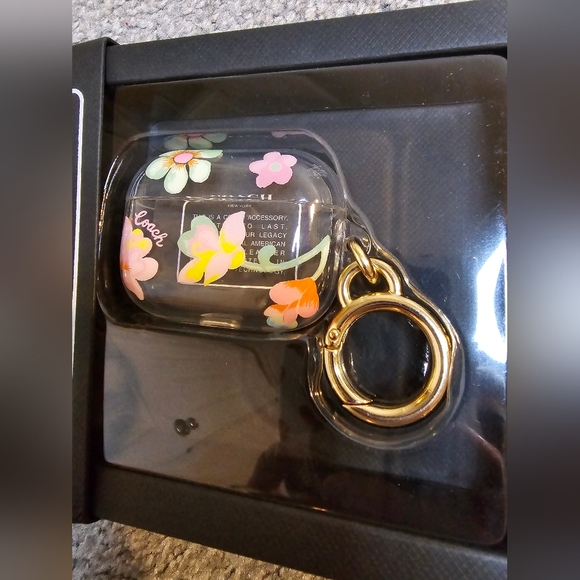 Coach Airpods Pro Case Floral Print On Clear Case NIB - Picture 3 of 4
